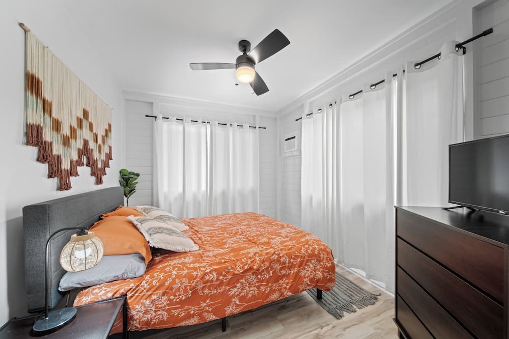 Photo of Bedroom in Hilo