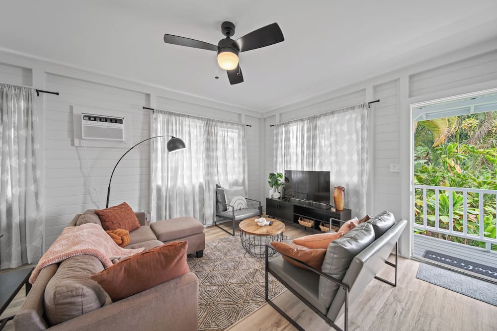 Photo of Livingroom in Hilo