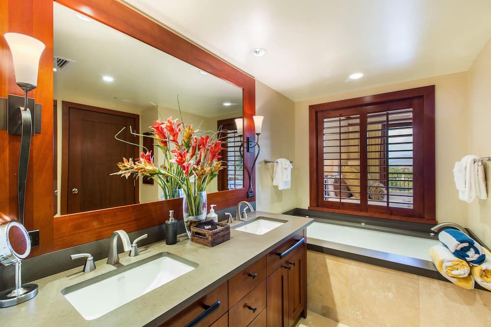 Photo of Bathroom in Ko Olina