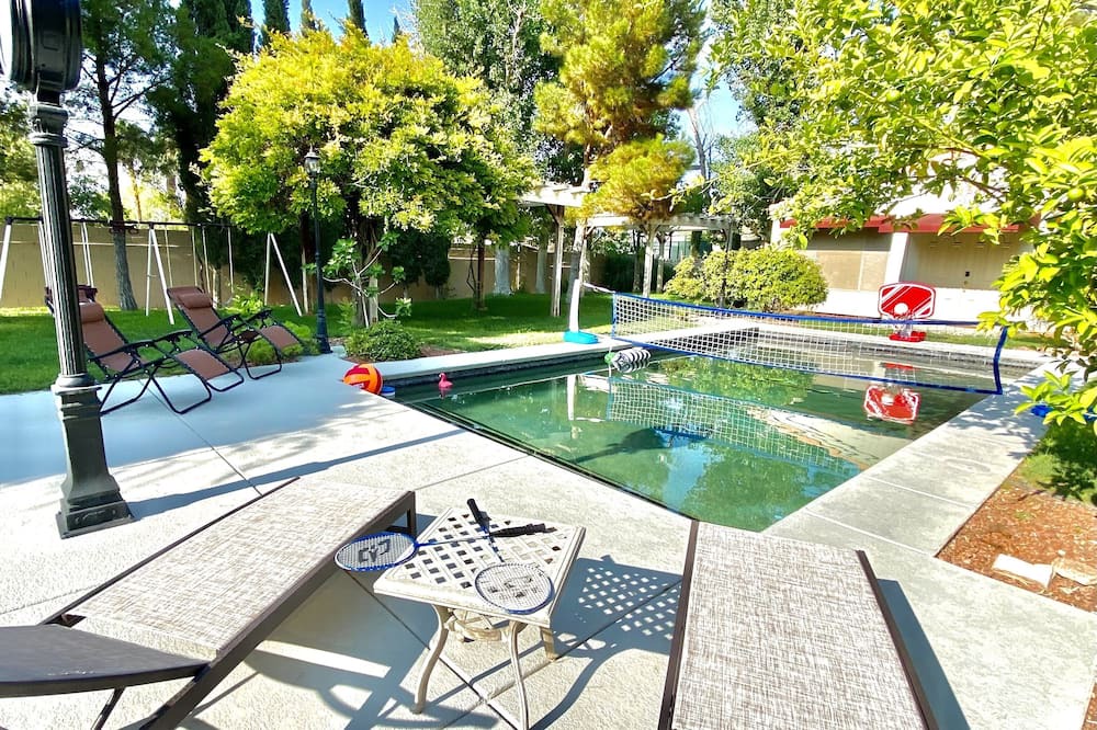 Photo of Outdoor in Spring Valley