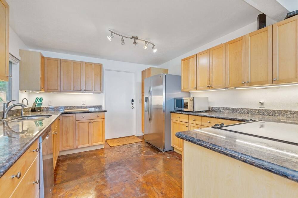 Photo of Kitchen in Waialua