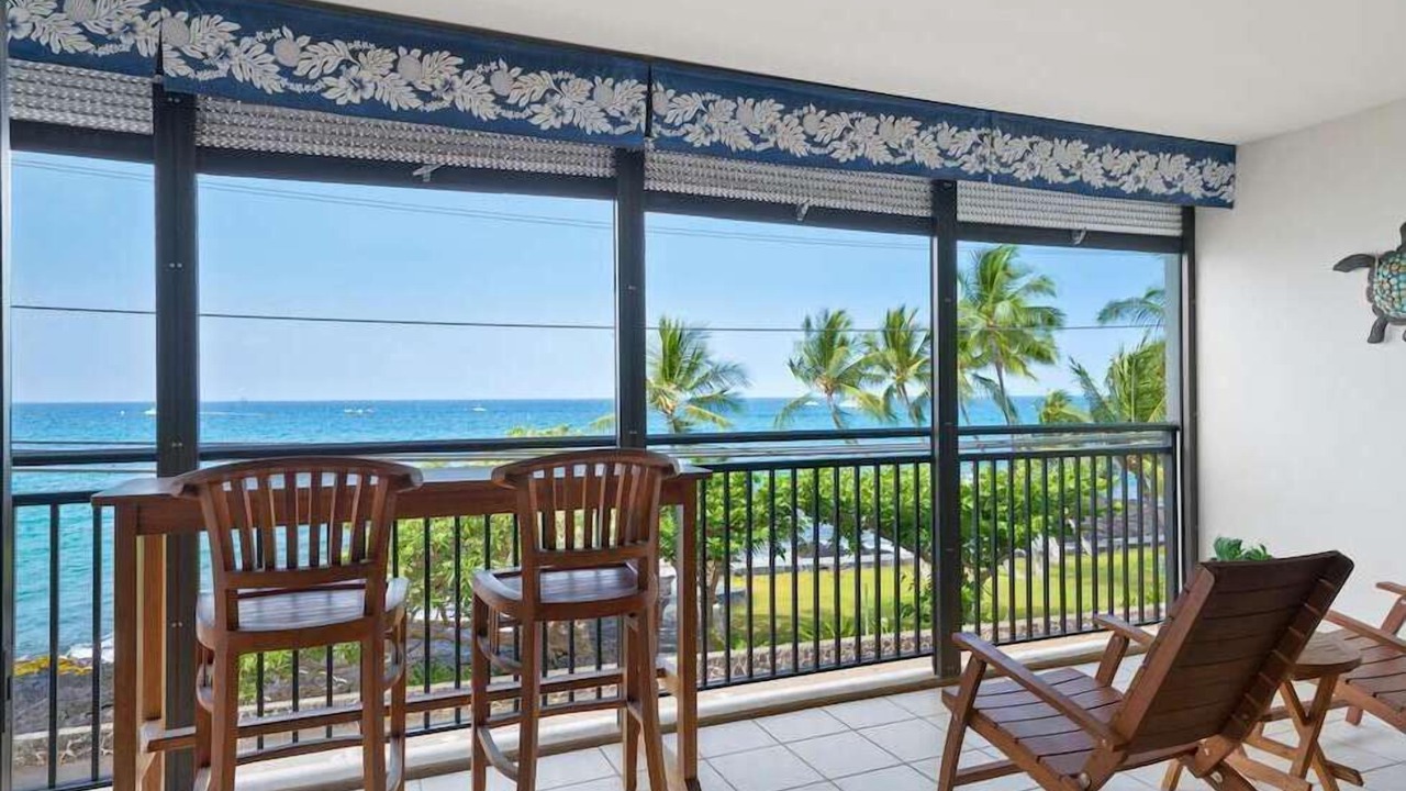 Photo of Patio Balcony in Historic Kailua Village