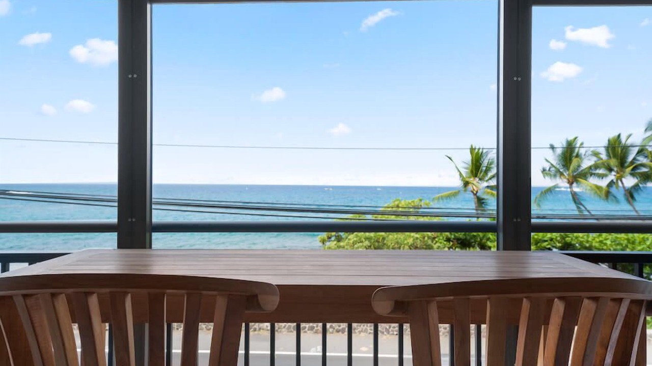 Photo of Patio Balcony in Historic Kailua Village