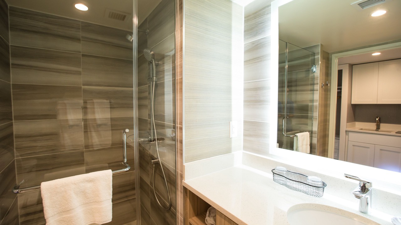 Photo of Bathroom in Waikiki