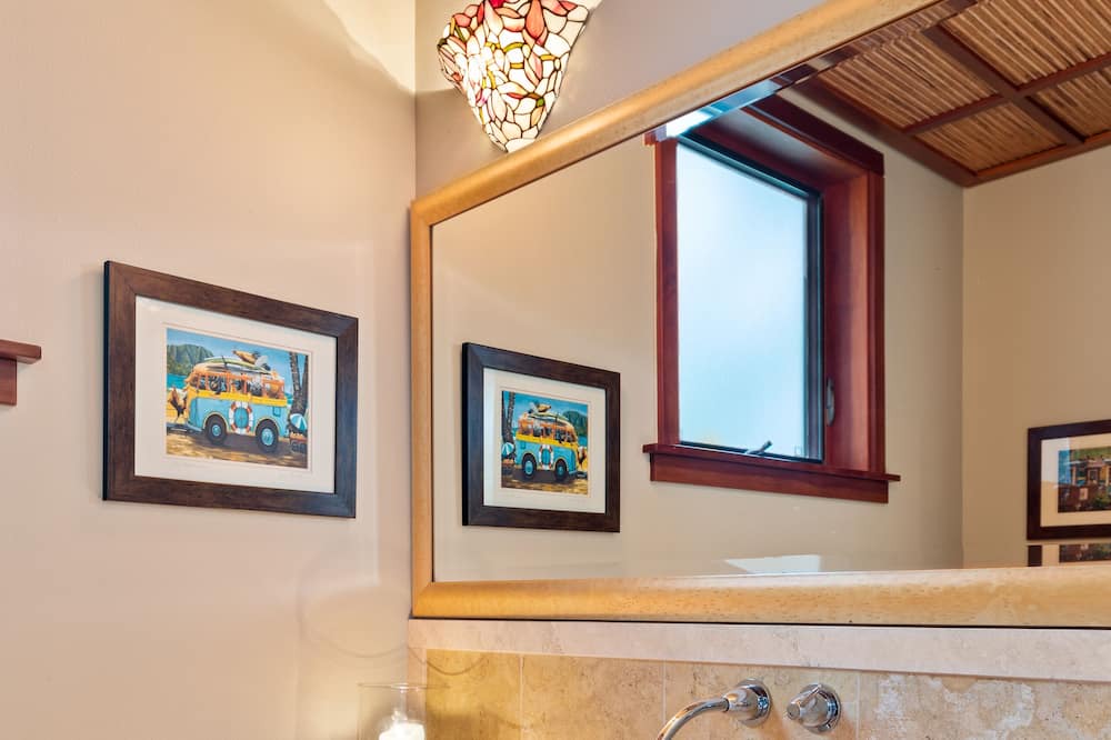 Photo of Bathroom in Kamuela