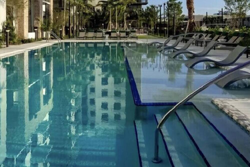 Photo of Outdoor in Doral