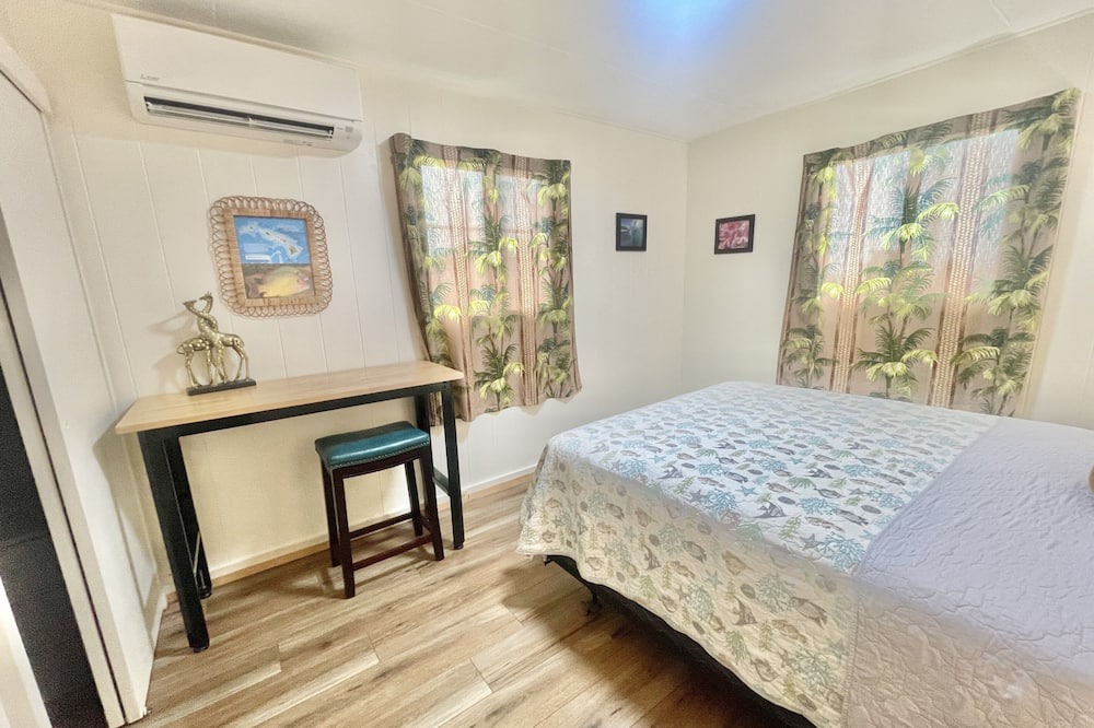 Photo of Bedroom in Ewa