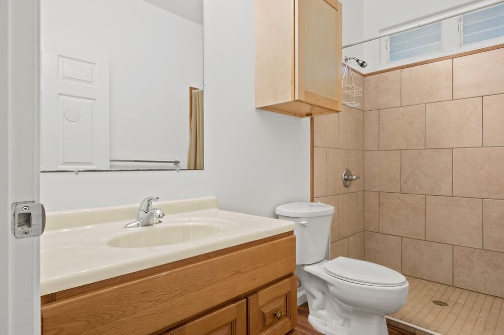 Photo of Bathroom in Keaau