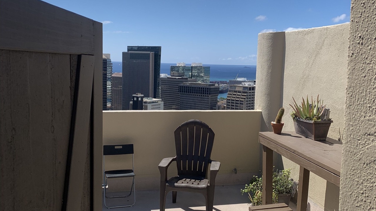 Photo of Outdoor in Kalihi - Palama
