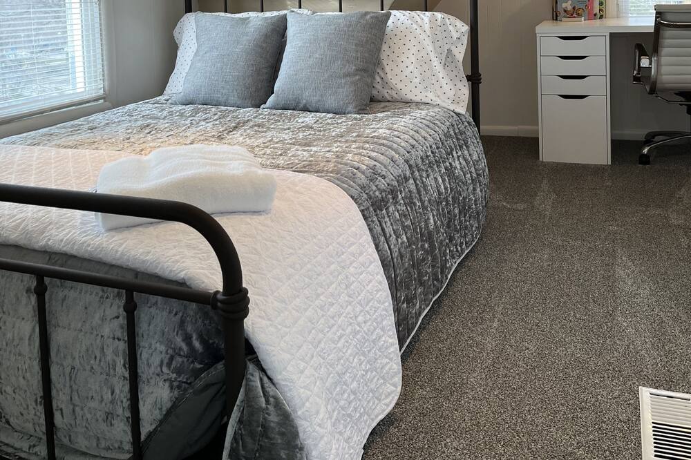 Photo of Bedroom in Canyon Rim