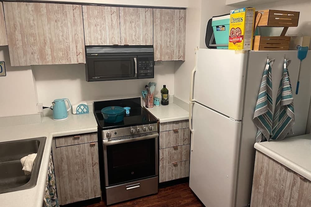 Photo of Kitchen in Makaha