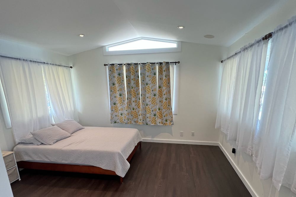 Photo of Bedroom in Kailua