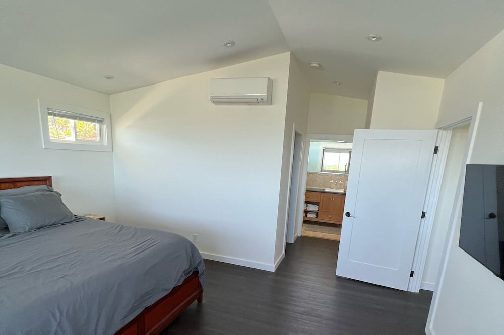 Photo of Bedroom in Kailua