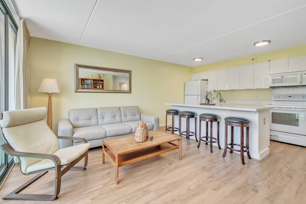 Photo of Bedroom in Waikiki