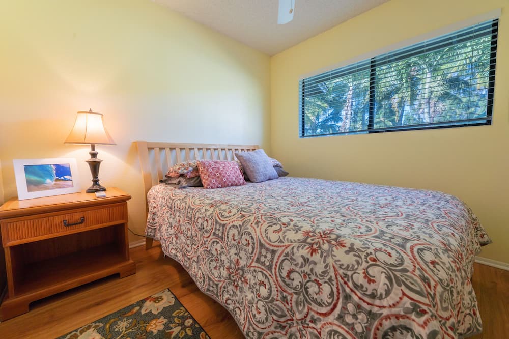 Photo of Bedroom in Mokuleia