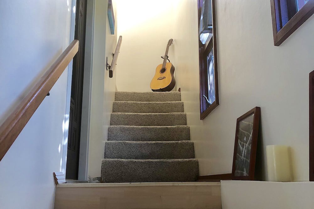Photo of Bedroom in Tantalus