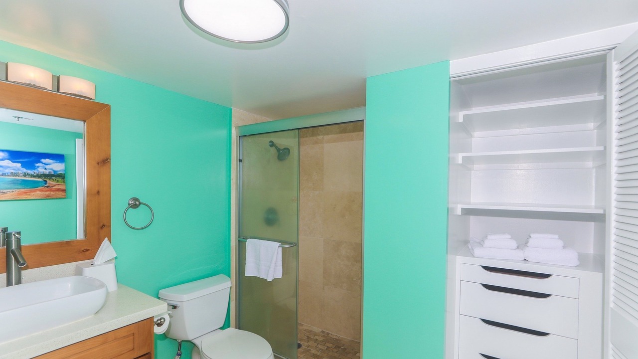 Photo of Bathroom in Waikiki