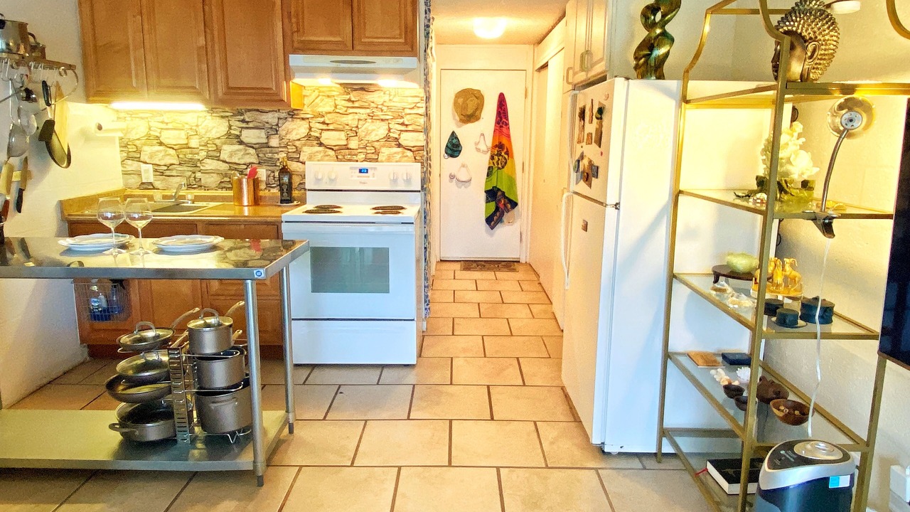 Photo of Kitchen in Waianae