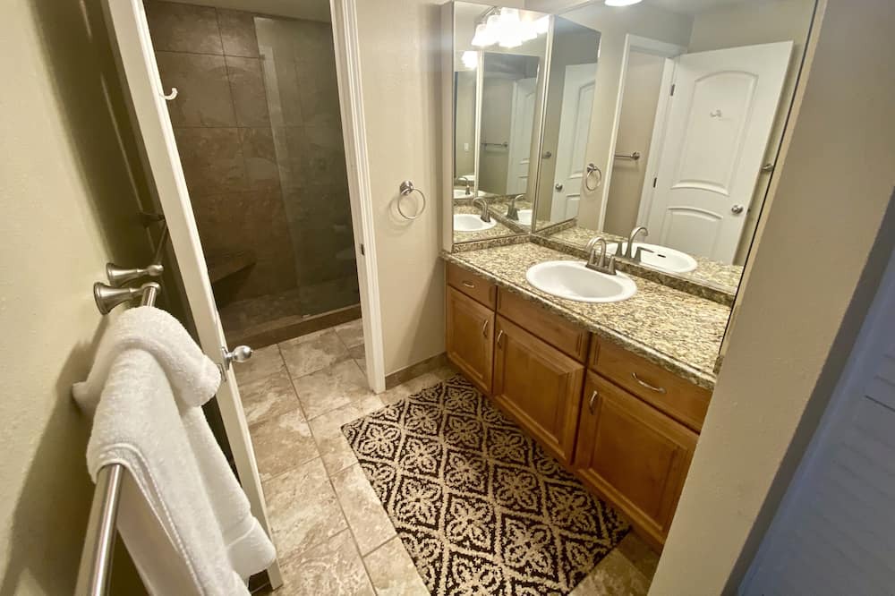 Photo of Bedroom in Kihei