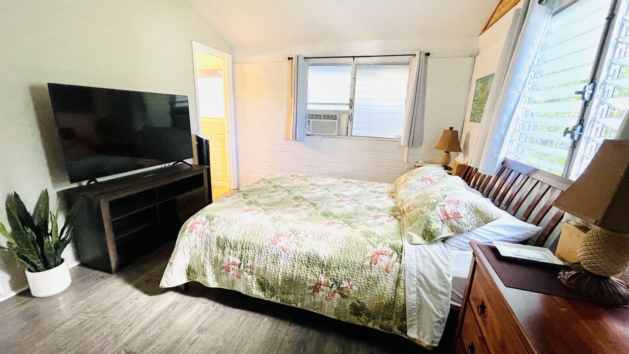 Photo of Bedroom in Hawaii Kai