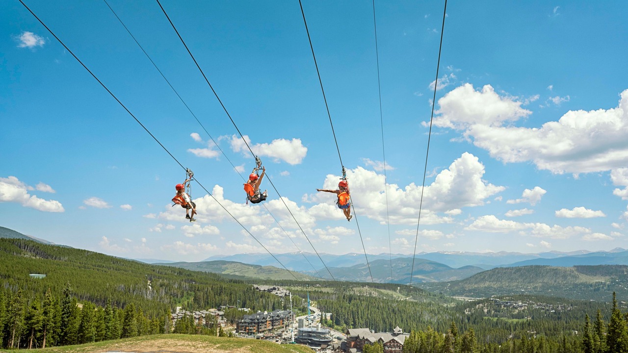 Photo of Others in Peak 8