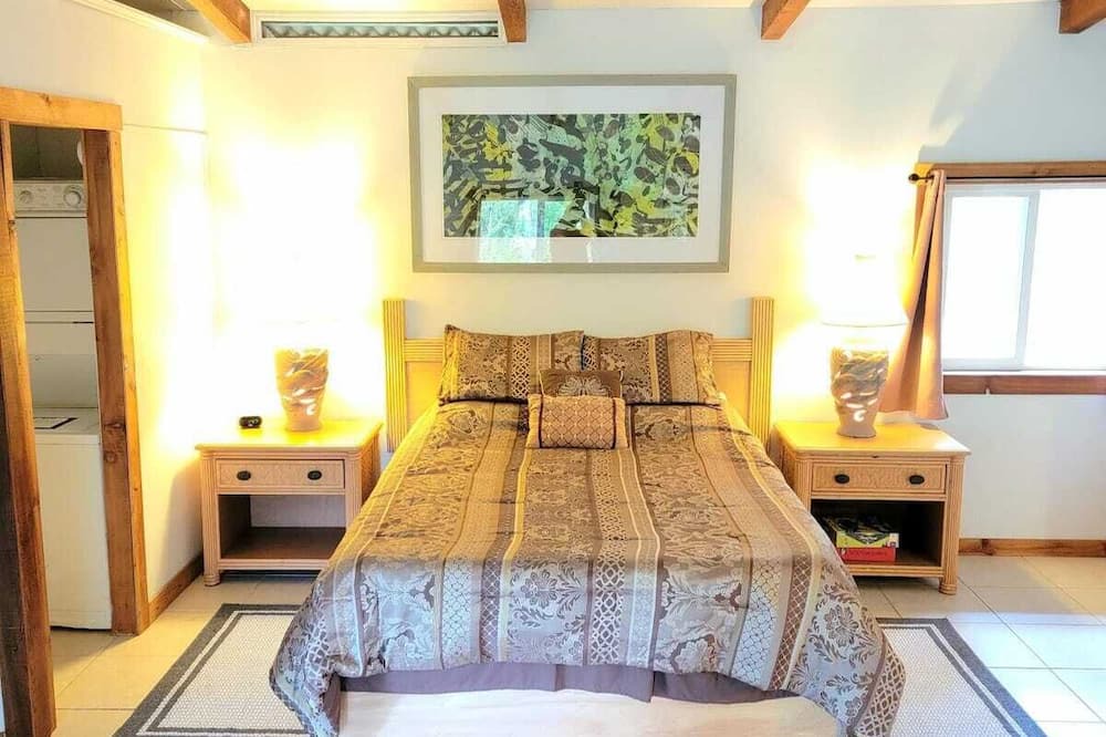 Photo of Bedroom in Pahoa