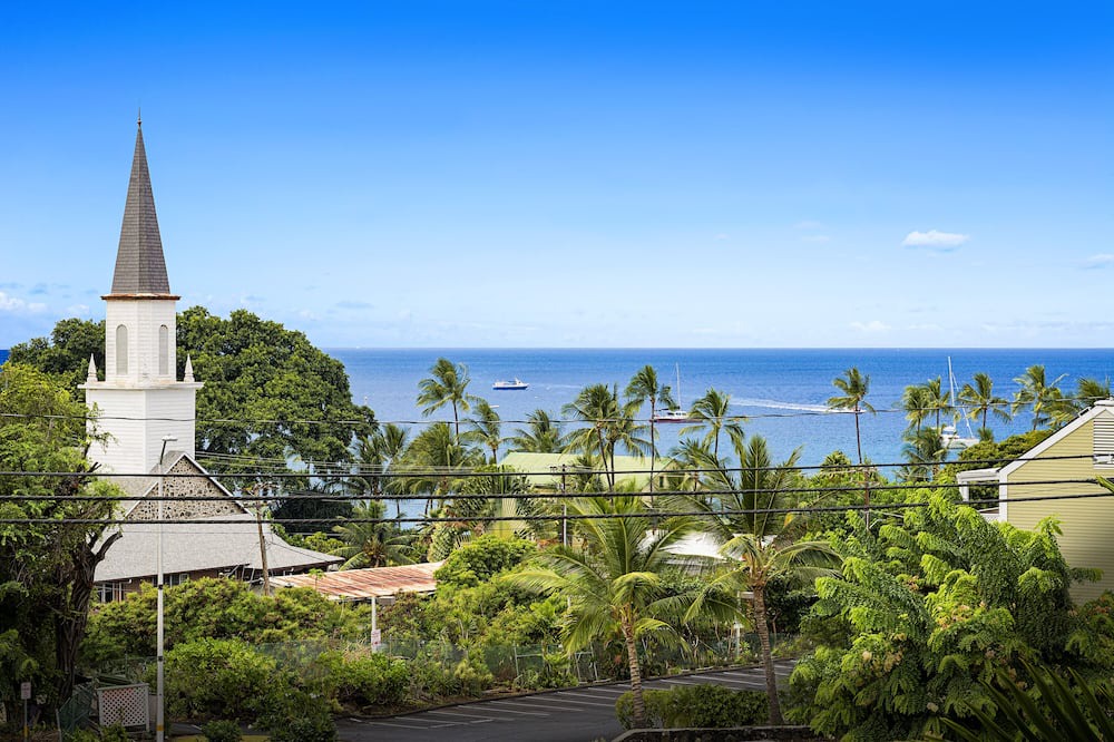 Photo of Others in Historic Kailua Village