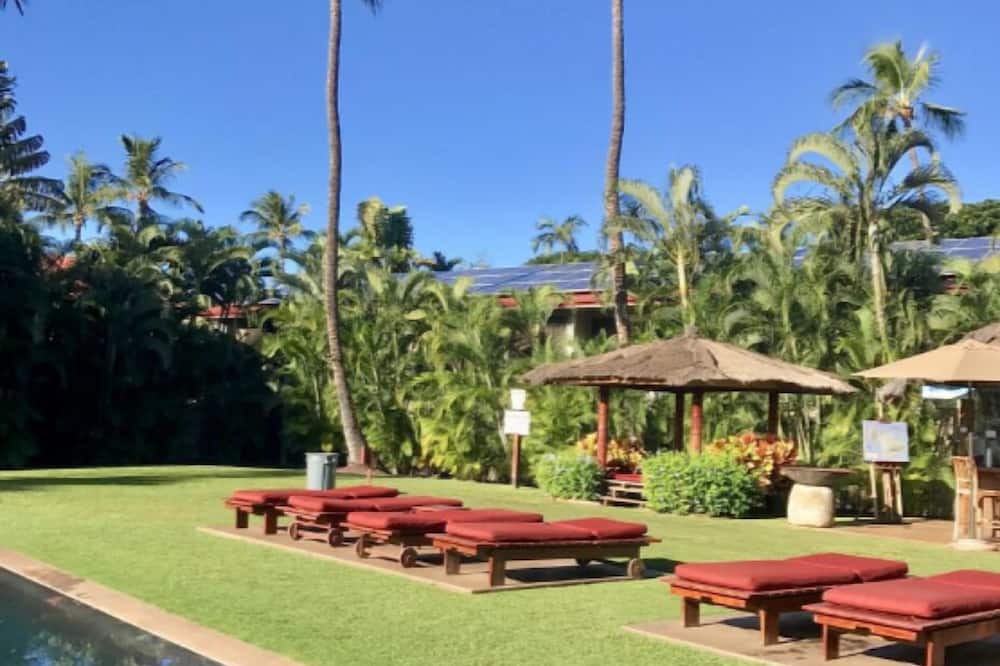 Photo of Outdoor in Historic Lahaina Front Street