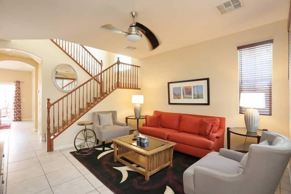 Photo of Bedroom in Enterprise