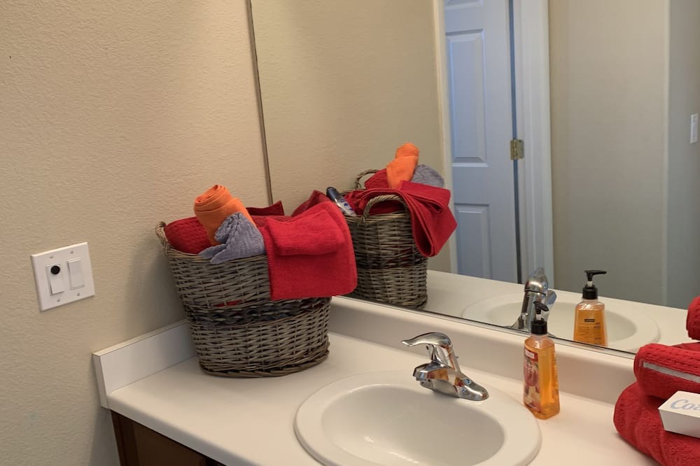 Photo of Bathroom in Enterprise