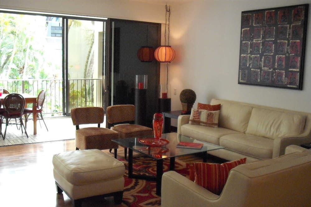 Photo of Bedroom in Waialae Iki