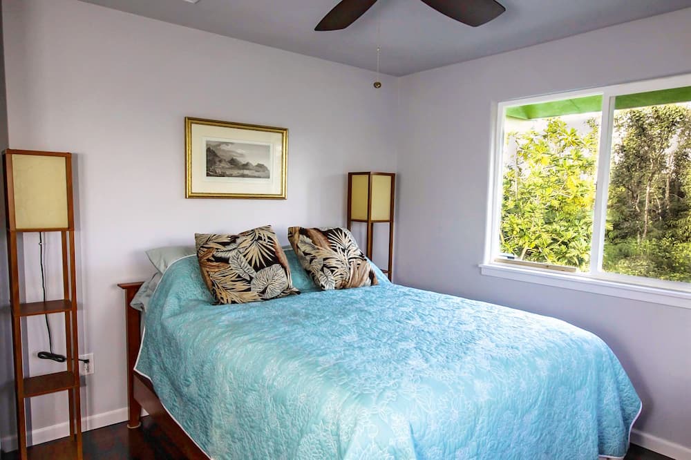 Photo of Bedroom in Keaau