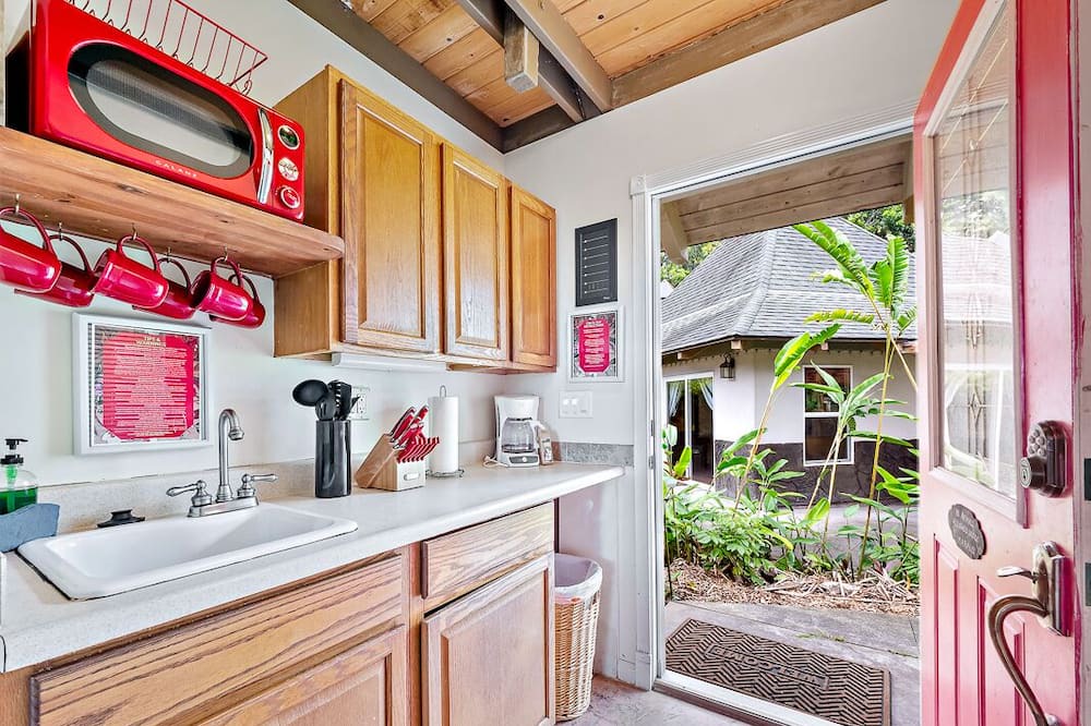 Photo of Kitchen in Holualoa