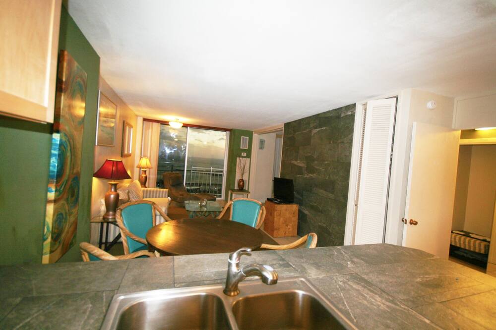 Photo of Kitchen in Waikiki
