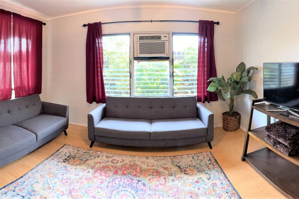 Photo of Livingroom in Laie