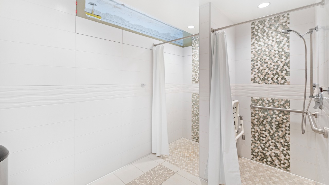 Photo of Bathroom in Waikiki
