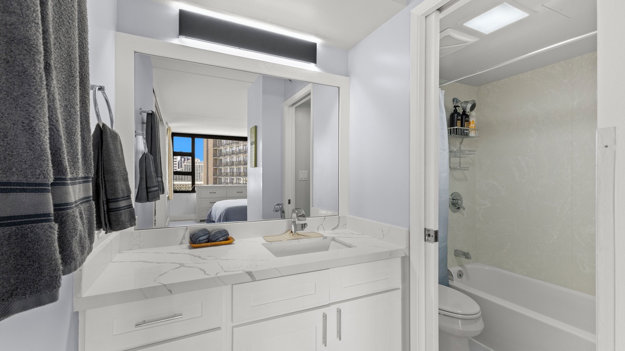 Photo of Bathroom in Waikiki