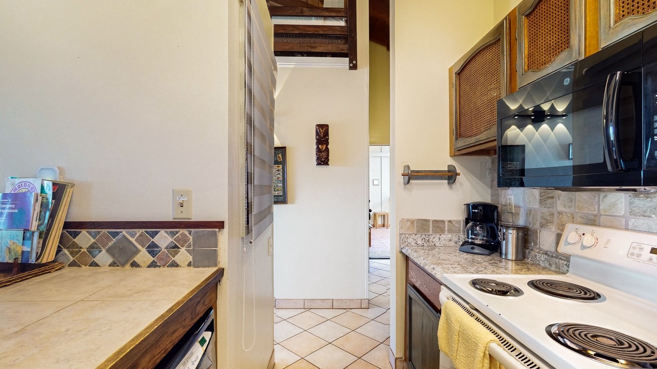 Photo of Kitchen in Maunaloa