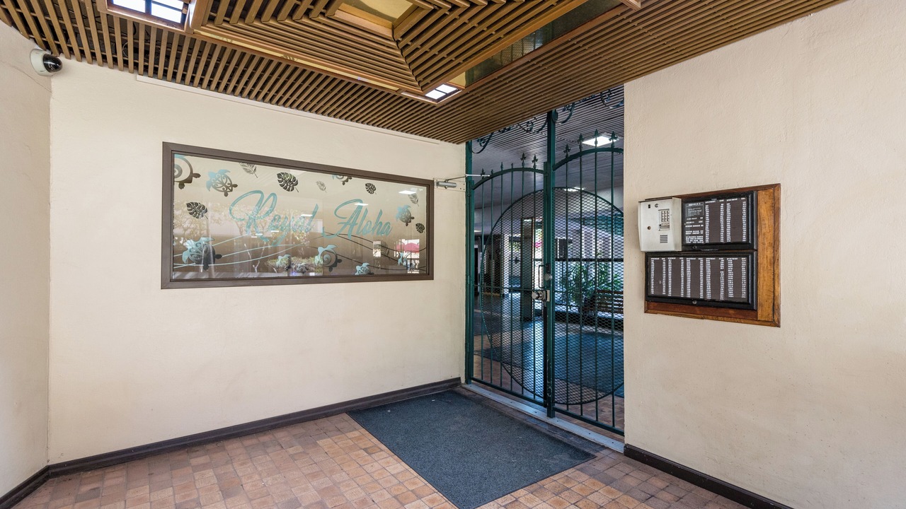 Photo of Outdoor in McCully - Moiliili