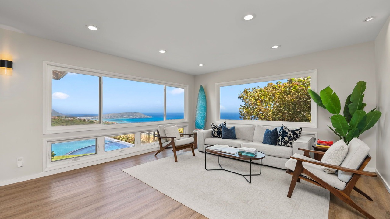 Photo of Livingroom in Kuliouou - Kalani Iki