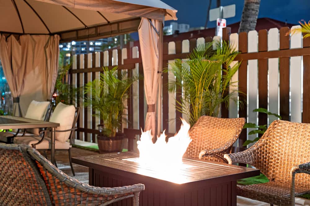 Photo of Outdoor in McCully - Moiliili