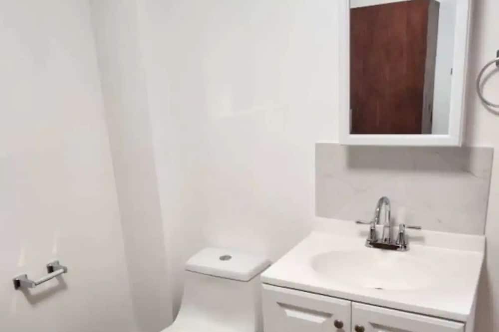 Photo of Bathroom in Pacific Heights