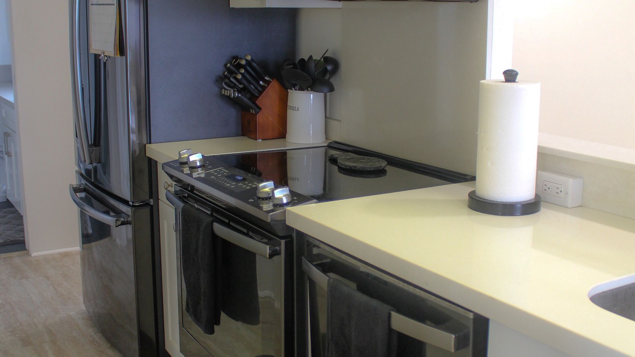 Photo of Kitchen in Manoa