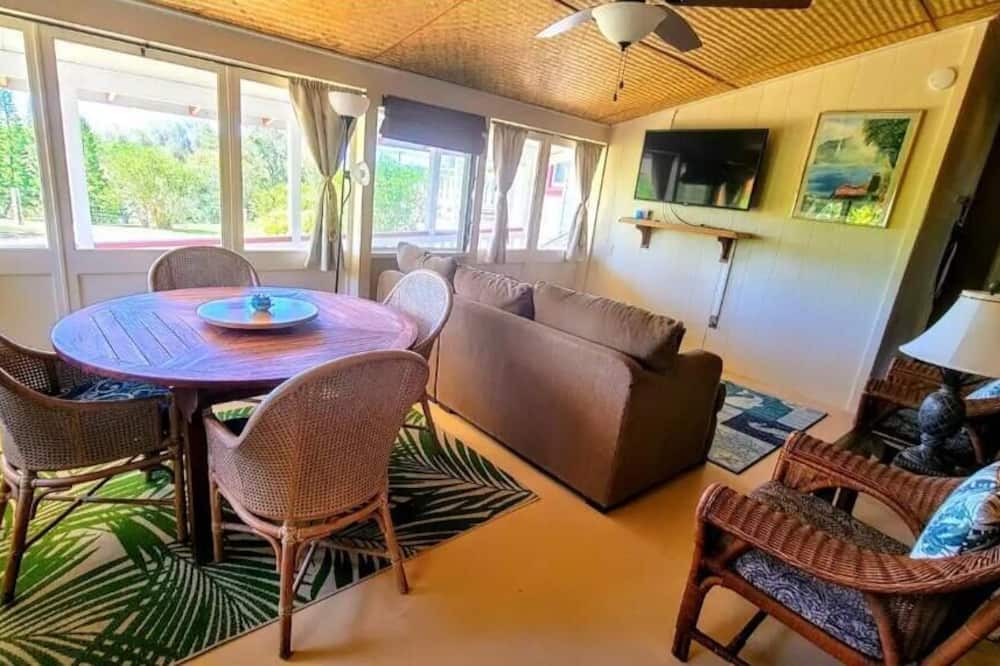 Photo of Bedroom in Kapaau