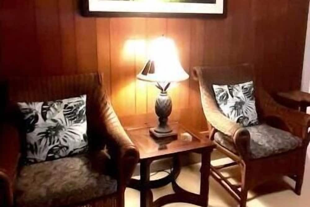 Photo of Bedroom in Kapaau