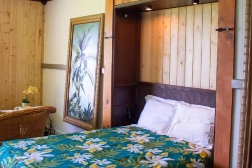 Photo of Bedroom in Kapaau