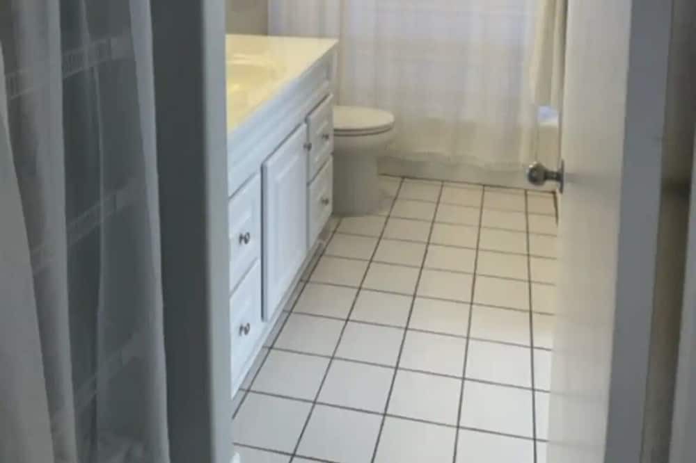 Photo of Bathroom in Pacific Heights
