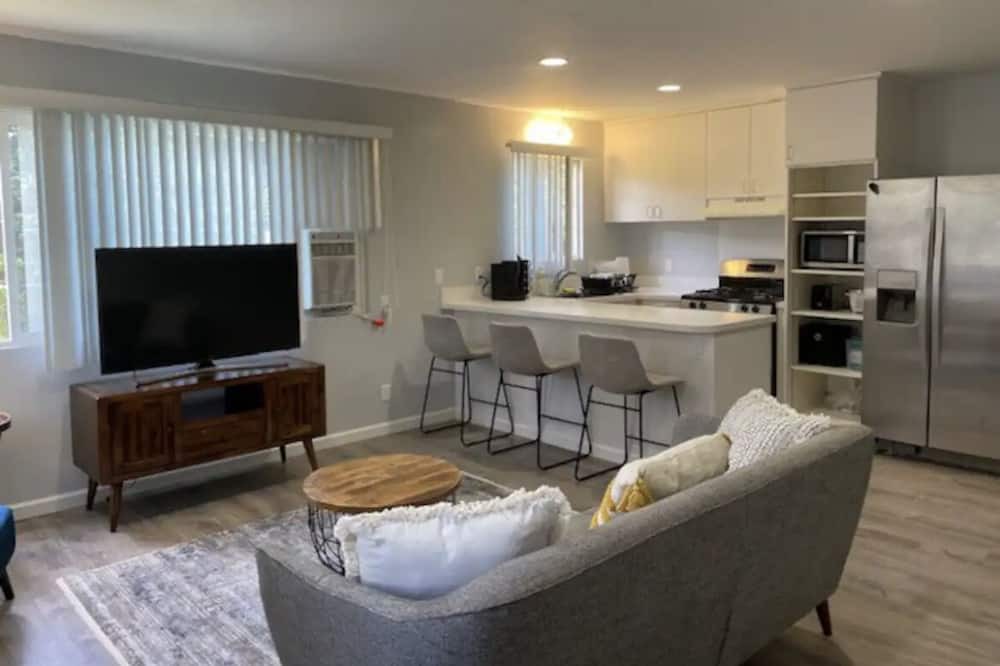 Photo of Livingroom in Pacific Heights