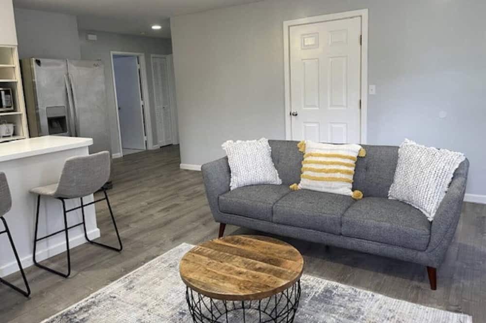 Photo of Livingroom in Pacific Heights