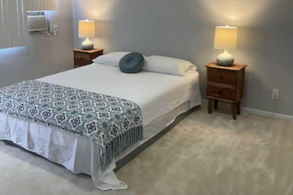 Photo of Bedroom in Pacific Heights